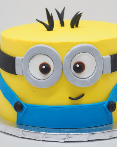 Minion Cake